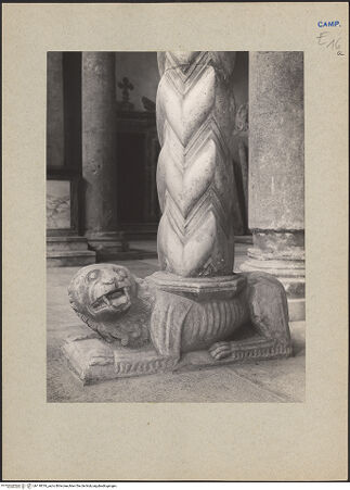 Vorderseite von Hutzel, Max [https://www.deutsche-digitale-bibliothek.de/content/lizenzen/rv-ez/] KanzelSäulen und Tragfiguren - Löwe, bh118019_recto. Foto: Hutzel, Max.