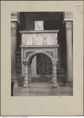 Vorderseite von Hutzel, Max [https://www.deutsche-digitale-bibliothek.de/content/lizenzen/rv-ez/] Kanzel - Frontalansicht, bh118023_recto. Foto: Hutzel, Max.