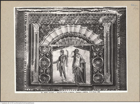 Vorderseite von Alinari [https://www.deutsche-digitale-bibliothek.de/content/lizenzen/rv-ez/] Poseidon und Amphitrite - Gesamtansicht, bh118631_recto. Foto.