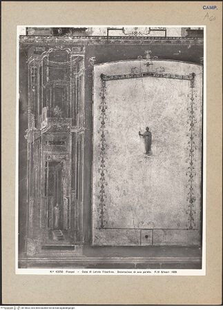 Vorderseite von Alinari [https://www.deutsche-digitale-bibliothek.de/content/lizenzen/rv-ez/] Wanddekoration - Detail, Priester der Isis, bh118633_recto. Foto.