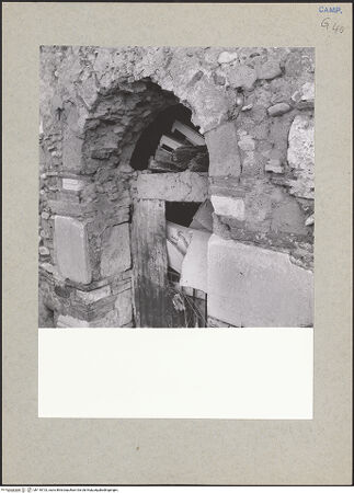 Vorderseite von Guidotti [https://www.deutsche-digitale-bibliothek.de/content/lizenzen/rv-ez/] Sant'Ilario a Port'Aurea - Westtür, Detail, bh118723_recto. Foto: Guidotti.