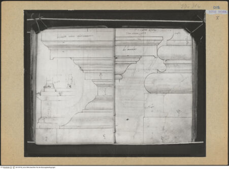 Vorderseite von Mellon? [https://www.deutsche-digitale-bibliothek.de/content/lizenzen/rv-ez/] Codex Mellon (Sketchbook of Menicantonio)Piedestal und Gebälk des Portunus-Tempels auf dem Forum Boarium und Profile eines Gebälks und einer Säulenbasis - , bh120742_recto. Foto.
