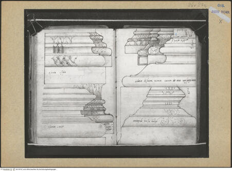 Vorderseite von Mellon? [https://www.deutsche-digitale-bibliothek.de/content/lizenzen/rv-ez/] Codex Mellon (Sketchbook of Menicantonio)Schmuckbasen, unter anderem aus Santa Croce in Gerusalemme und aus dem Lateran-Baptisterium und Schmuck- und andere Basen, unter anderem vom Titusbogen - , bh120747_recto. Foto.