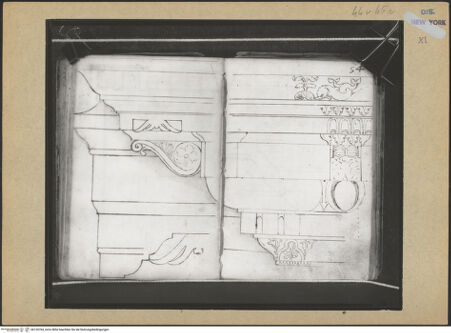 Vorderseite von Mellon? [https://www.deutsche-digitale-bibliothek.de/content/lizenzen/rv-ez/] Codex Mellon (Sketchbook of Menicantonio)Gebälke mit Details der Ornamentik - , bh120764_recto. Foto.