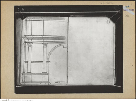 Vorderseite von Mellon? [https://www.deutsche-digitale-bibliothek.de/content/lizenzen/rv-ez/] Codex Mellon (Sketchbook of Menicantonio)Verso: Aufriss des Titusbogens (Ausschnitt) - , bh120791_recto. Foto.