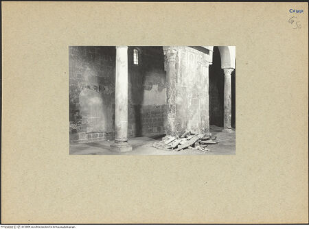 Vorderseite von Urban [https://www.deutsche-digitale-bibliothek.de/content/lizenzen/rv-ez/] Santa Maria in Foro Claudio - Linke Arkade, Detail, bh120809_recto. Foto: Urban, Thomas.