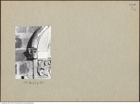 Vorderseite von Bibliotheca Hertziana [https://www.deutsche-digitale-bibliothek.de/content/lizenzen/rv-fz/] Linkes PortalKonsolen - Linke Konsole, bh120827_recto. Foto.