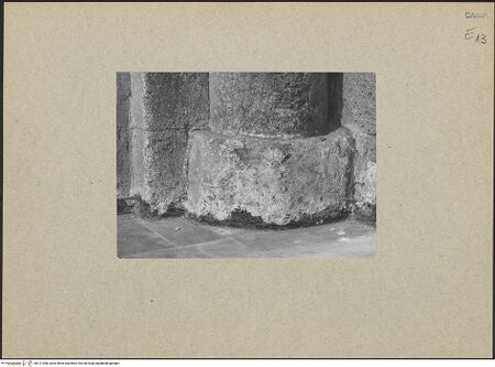 Vorderseite von Bibliotheca Hertziana [https://www.deutsche-digitale-bibliothek.de/content/lizenzen/rv-fz/] DuomoQuerhaus und Kuppel - Vierung, Pfeiler, Sockel, bh121058_recto. Foto.