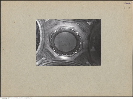 Vorderseite von Bibliotheca Hertziana [https://www.deutsche-digitale-bibliothek.de/content/lizenzen/rv-fz/] DuomoQuerhaus und Kuppel - Vierungskuppel, bh121297_recto. Foto.