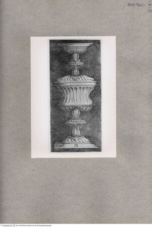 Vorderseite von  [http://creativecommons.org/publicdomain/mark/1.0/] ... - , bh121389. Foto.