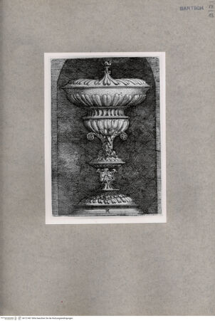 Vorderseite von  [http://creativecommons.org/publicdomain/mark/1.0/] ... - , bh121401. Foto.