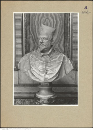 Vorderseite von ICCD [https://www.deutsche-digitale-bibliothek.de/content/lizenzen/rv-ez/] Bildnis des Kardinals Scipione Borghese - Gesamtansicht frontal/ linkes Viertelprofil, bh121482_recto. Foto.