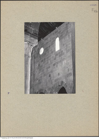 Vorderseite von Bibliotheca Hertziana [https://www.deutsche-digitale-bibliothek.de/content/lizenzen/rv-fz/] Duomo - Südlicher Obergaden, Detail, bh121746_recto. Foto.