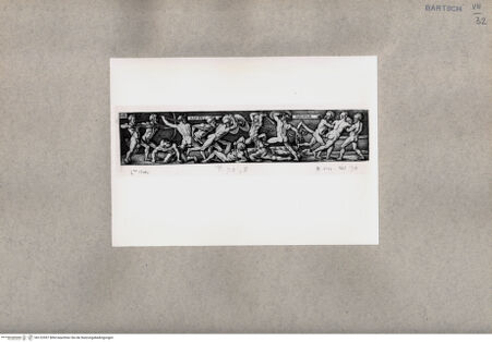 Vorderseite von  [http://creativecommons.org/publicdomain/mark/1.0/] ... - , bh122597. Foto.