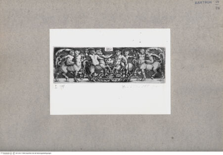 Vorderseite von  [http://creativecommons.org/publicdomain/mark/1.0/] ... - , bh122617. Foto.