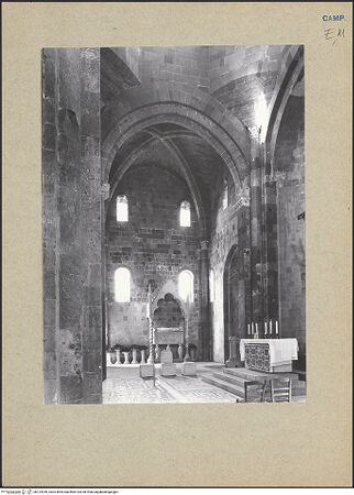 Vorderseite von Bibliotheca Hertziana [https://www.deutsche-digitale-bibliothek.de/content/lizenzen/rv-fz/] Duomo - Hauptaltar und Nordquerhausarm von Südwesten, bh124296_recto. Foto.