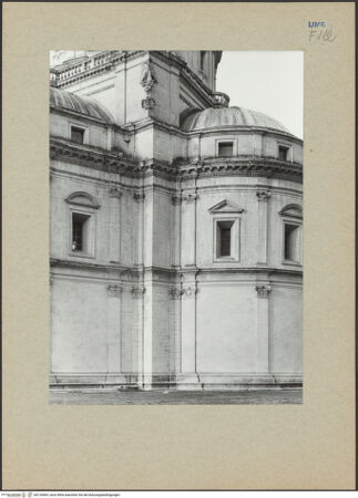 Vorderseite von Bibliotheca Hertziana [https://www.deutsche-digitale-bibliothek.de/content/lizenzen/rv-fz/] Santa Maria della Consolazione - Nordostecke, bh124565_recto. Foto.