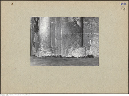 Vorderseite von Bibliotheca Hertziana [https://www.deutsche-digitale-bibliothek.de/content/lizenzen/rv-fz/] DuomoQuerhaus und Kuppel - Querhaus, Pfeiler, Sockel, bh124879_recto. Foto.