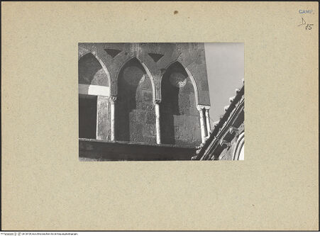 Vorderseite von Bibliotheca Hertziana [https://www.deutsche-digitale-bibliothek.de/content/lizenzen/rv-fz/] DuomoTurm - Detail, Ostarkade, bh126100_recto. Foto: Mörsch.