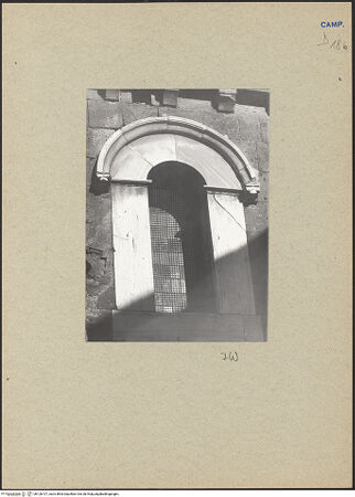 Vorderseite von Bibliotheca Hertziana [https://www.deutsche-digitale-bibliothek.de/content/lizenzen/rv-fz/] DuomoSüdfassade - Südliches Seitenschiff, siebtes Fenster von Westen, bh126107_recto. Foto: Mörsch.