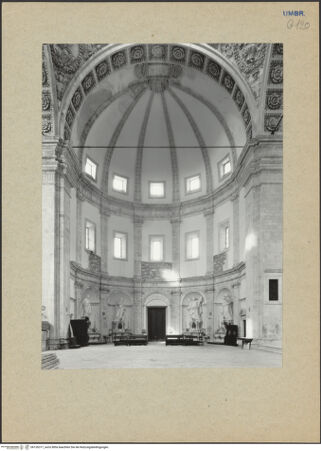Vorderseite von Bibliotheca Hertziana [https://www.deutsche-digitale-bibliothek.de/content/lizenzen/rv-fz/] Santa Maria della ConsolazioneWestapsis - Westapsis, Ansicht von Osten, bh126317_recto. Foto.