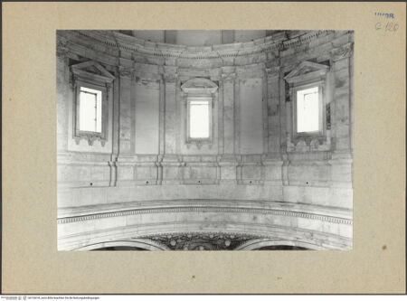 Vorderseite von Bibliotheca Hertziana [https://www.deutsche-digitale-bibliothek.de/content/lizenzen/rv-fz/] Santa Maria della Consolazione - Innenwand des Kuppeltambours, Teilansicht, bh126318_recto. Foto.