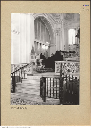 Vorderseite von Bibliotheca Hertziana [https://www.deutsche-digitale-bibliothek.de/content/lizenzen/rv-fz/] Cattedrale - Chor und nördliches Querhaus, bh127868_recto. Foto.