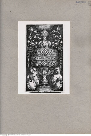 Vorderseite von  [http://creativecommons.org/publicdomain/mark/1.0/] ... - , bh128002. Foto.