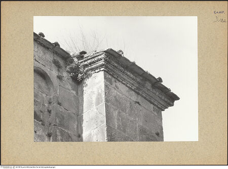 Vorderseite von Bibliotheca Hertziana [https://www.deutsche-digitale-bibliothek.de/content/lizenzen/rv-fz/] CattedraleNordfassade - Nordquerhausarm, Westpilaster: Detail, bh128316_recto. Foto.