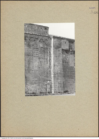 Vorderseite von Bibliotheca Hertziana [https://www.deutsche-digitale-bibliothek.de/content/lizenzen/rv-fz/] CattedraleNordfassade - Nordseite: Wandpfeiler-Vorlage am Nordarm des Staffelquerhauses, bh128359_recto. Foto.