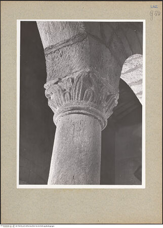 Vorderseite von Foto Marburg [https://www.deutsche-digitale-bibliothek.de/content/lizenzen/rv-ez/] Korinthisierendes Kapitell - , bh129418_recto. Foto: Hutzel, Max.