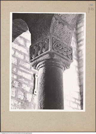 Vorderseite von Foto Marburg [https://www.deutsche-digitale-bibliothek.de/content/lizenzen/rv-ez/] Kapitell  - , bh129419_recto. Foto: Hutzel, Max.