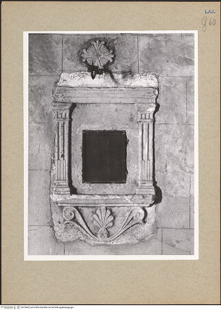 Vorderseite von Foto Marburg [https://www.deutsche-digitale-bibliothek.de/content/lizenzen/rv-ez/] Wandtabernakel - , bh129422_recto. Foto: Hutzel, Max.