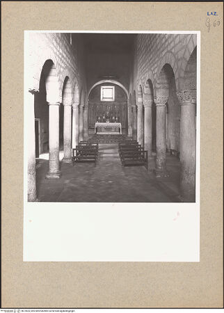 Vorderseite von Foto Marburg [https://www.deutsche-digitale-bibliothek.de/content/lizenzen/rv-ez/] Santa Maria dei Lumi - Blick Richtung Chor, nach Nordwesten, bh129425_recto. Foto: Hutzel, Max.