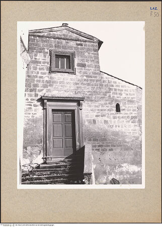 Vorderseite von Foto Marburg [https://www.deutsche-digitale-bibliothek.de/content/lizenzen/rv-ez/] Santa Maria dei LumiSüdostfassade - Mittel- und rechte Nebenachse, von Südosten, bh129432_recto. Foto: Hutzel, Max.