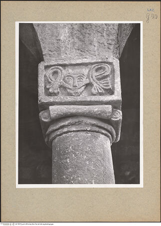 Vorderseite von Foto Marburg [https://www.deutsche-digitale-bibliothek.de/content/lizenzen/rv-ez/] Kapitell  - , bh129813_recto. Foto: Hutzel, Max.
