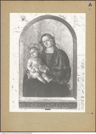Vorderseite von Hutzel, Max [https://www.deutsche-digitale-bibliothek.de/content/lizenzen/rv-fz/] Maria mit Kind - , bh129846_recto. Foto.