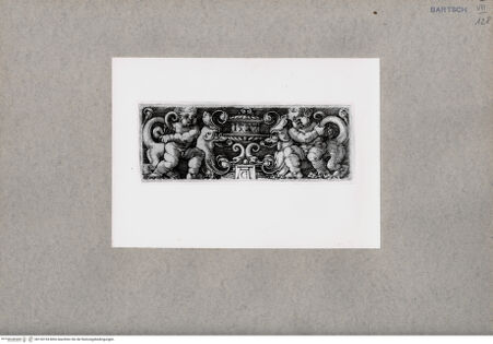 Vorderseite von  [http://creativecommons.org/publicdomain/mark/1.0/] ... - , bh130194. Foto.