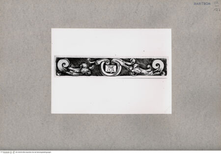 Vorderseite von  [http://creativecommons.org/publicdomain/mark/1.0/] ... - , bh130245. Foto.