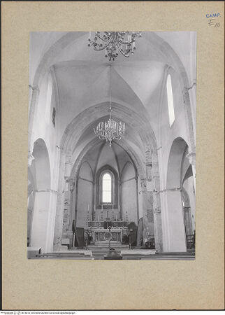 Vorderseite von Bibliotheca Hertziana [https://www.deutsche-digitale-bibliothek.de/content/lizenzen/rv-fz/] Cattedrale - Mittelschiff in Richtung Chor, vor der Restaurierung, bh130414_recto. Foto: Mörsch.
