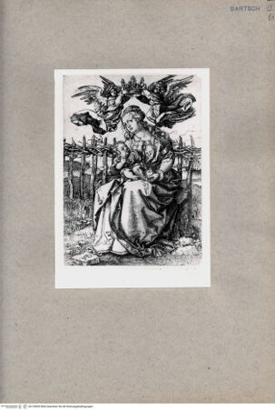 Vorderseite von  [http://creativecommons.org/publicdomain/mark/1.0/] Die Jungfrau von zwei Engeln gekrönt - , bh130605. Foto.