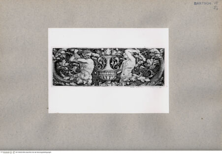 Vorderseite von  [http://creativecommons.org/publicdomain/mark/1.0/] ... - , bh130644. Foto.