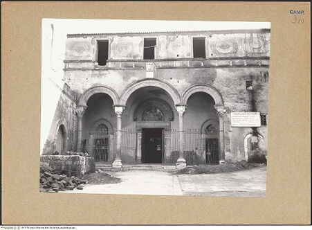 Vorderseite von Bibliotheca Hertziana [https://www.deutsche-digitale-bibliothek.de/content/lizenzen/rv-fz/] Cattedrale - Fassade, bh131514_recto. Foto: Mörsch.