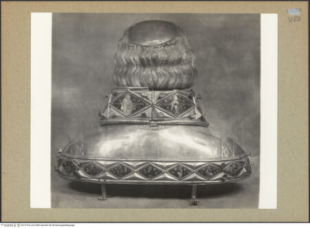 Vorderseite von Böhm [https://www.deutsche-digitale-bibliothek.de/content/lizenzen/rv-ez/] Büstenreliquiar des heiligen Donatus von Cividale - Rückseite, bh131576_recto. Foto: Böhm, Osvaldo.