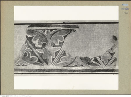 Vorderseite von Böhm [https://www.deutsche-digitale-bibliothek.de/content/lizenzen/rv-ez/] Fragment eines Rahmens mit Foliendekoration - Gesamtansicht, bh131634_recto. Foto: Böhm, Osvaldo.