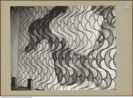 Vorderseite von Böhm [https://www.deutsche-digitale-bibliothek.de/content/lizenzen/rv-ez/] Fußboden des Mittelschiffes - Detail des Mittelteils , bh131992_recto. Foto: Böhm, Osvaldo.