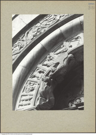 Vorderseite von Ranke [https://www.deutsche-digitale-bibliothek.de/content/lizenzen/rv-ez/] SeitenportalTierkreiszeichen und Evangelistensymbole - Linke Hälfte, bh132036_recto. Foto: Ranke.