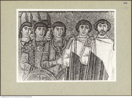 Vorderseite von Villani [https://www.deutsche-digitale-bibliothek.de/content/lizenzen/rv-ez/] Dekoration des PresbyteriumsChristus als Kosmokrator zwischen Engeln, dem heiligen Vitalis und Bischof Ecclesius; Die Opferung von Kaiser Justinian; Die Opferung der Kaiserin TeodoraDie Opferung von Kaiser Justinian, umgeben von seinem Hofstaat und Bischof Maximianus - Soldaten und Würdenträger, bh133627_recto. Foto.