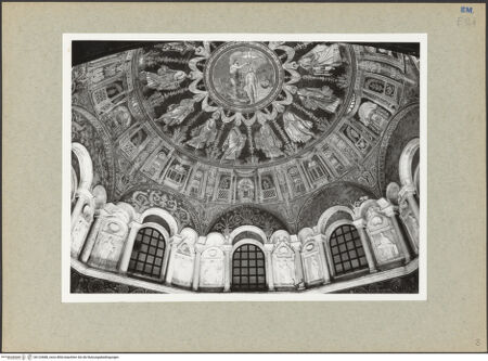 Vorderseite von Villani [https://www.deutsche-digitale-bibliothek.de/content/lizenzen/rv-ez/] Mosaikdekoration der Kuppel, der Pendentifs und der Sockelzone - Kuppel und Fensterzone, Teilansicht, bh133688_recto. Foto: Villani.