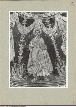 Vorderseite von Villani [https://www.deutsche-digitale-bibliothek.de/content/lizenzen/rv-ez/] Mosaikdekoration der Kuppel, der Pendentifs und der SockelzoneMittleres Register: Apostel mit Kronen - Philippus, bh133691_recto. Foto: Villani.